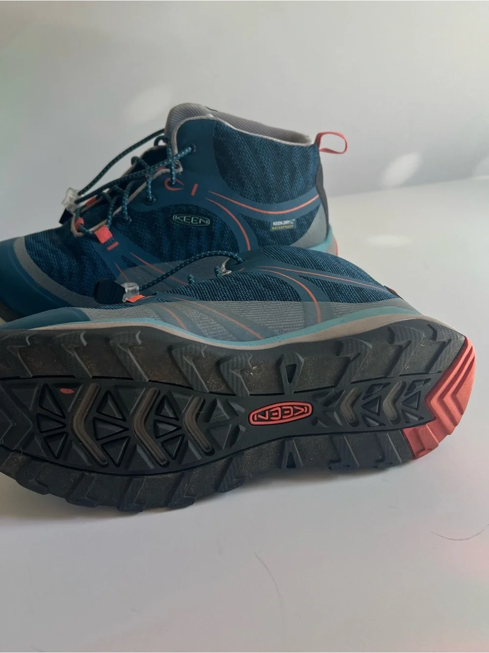 KEEN Kids Hiking Boots